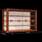 Meuble Vitrine AyaKi #3 en noyer suisse, avec incrustations de laiton brosssé et papiers japonais décoratifs traditionnels. ©Atelier Aimanuel.Art